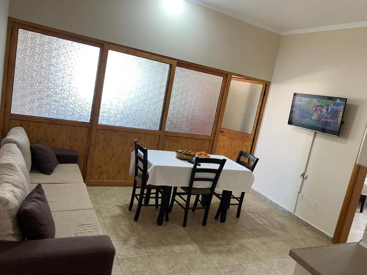 Ake Fishta Apartament Velipoje